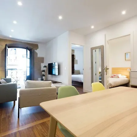 Nagusi By Smiling Apartamento